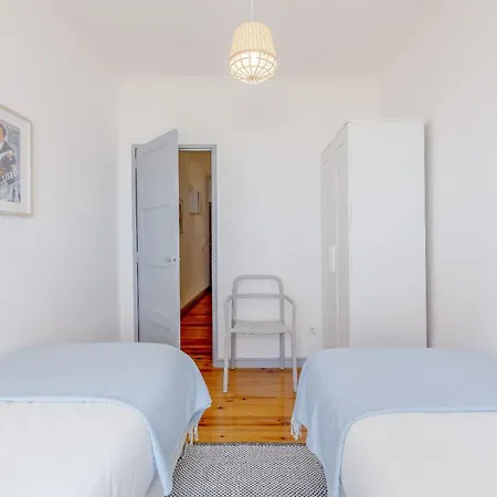 Apartment Alfama With Open Air - Up To 30 Guests