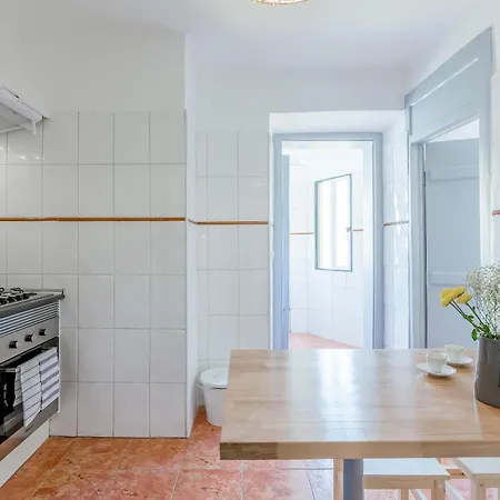 Alfama With Open Air - Up To 30 Guests Apartment