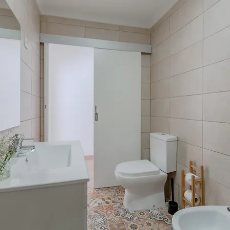 Alfama With Open Air - Up To 30 Guests * Lissabon