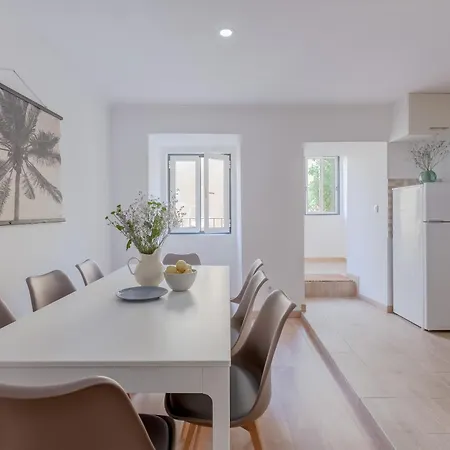 Alfama With Open Air - Up To 30 Guests Appartement *